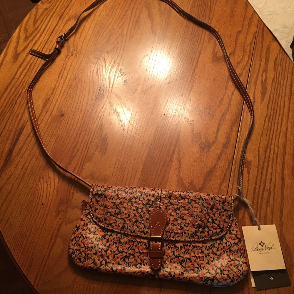 New Patricia Nash Italian leather style P70401